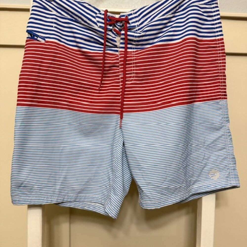 **Vineyard Vines America Print Swim Trunks Size 36 Red, White, Blue Go America**